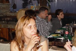 2010_0615_Iliana_DSC00741.png (46193 Byte)