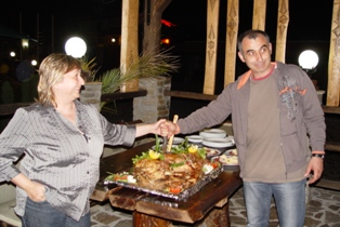 2010_0615_Iliana_DSC00763.png (45612 Byte)